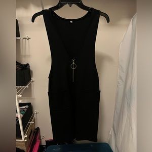 ✨4/$20 Deep V overalls style dress